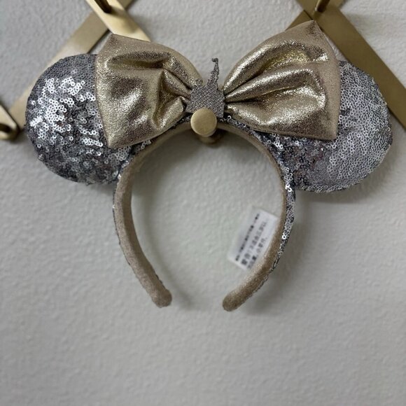 Disney Cinderella Castle Jewel Silver Minnie Ears Bow Limited Sequins Headband - Picture 1 of 1